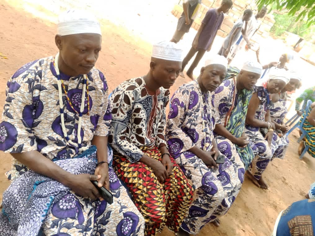 ONG DAGBEDOFASSI — dignitaires et membres du bureau au Bénin
